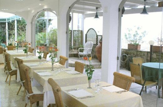 Hotel Il Vascello Марина Сера Екстериор снимка