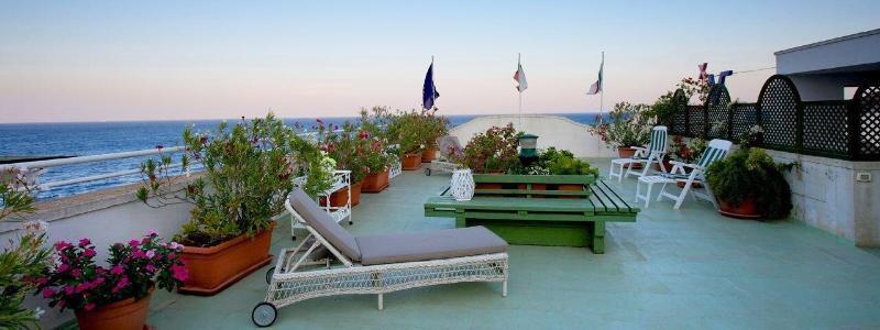 Hotel Il Vascello Марина Сера Екстериор снимка