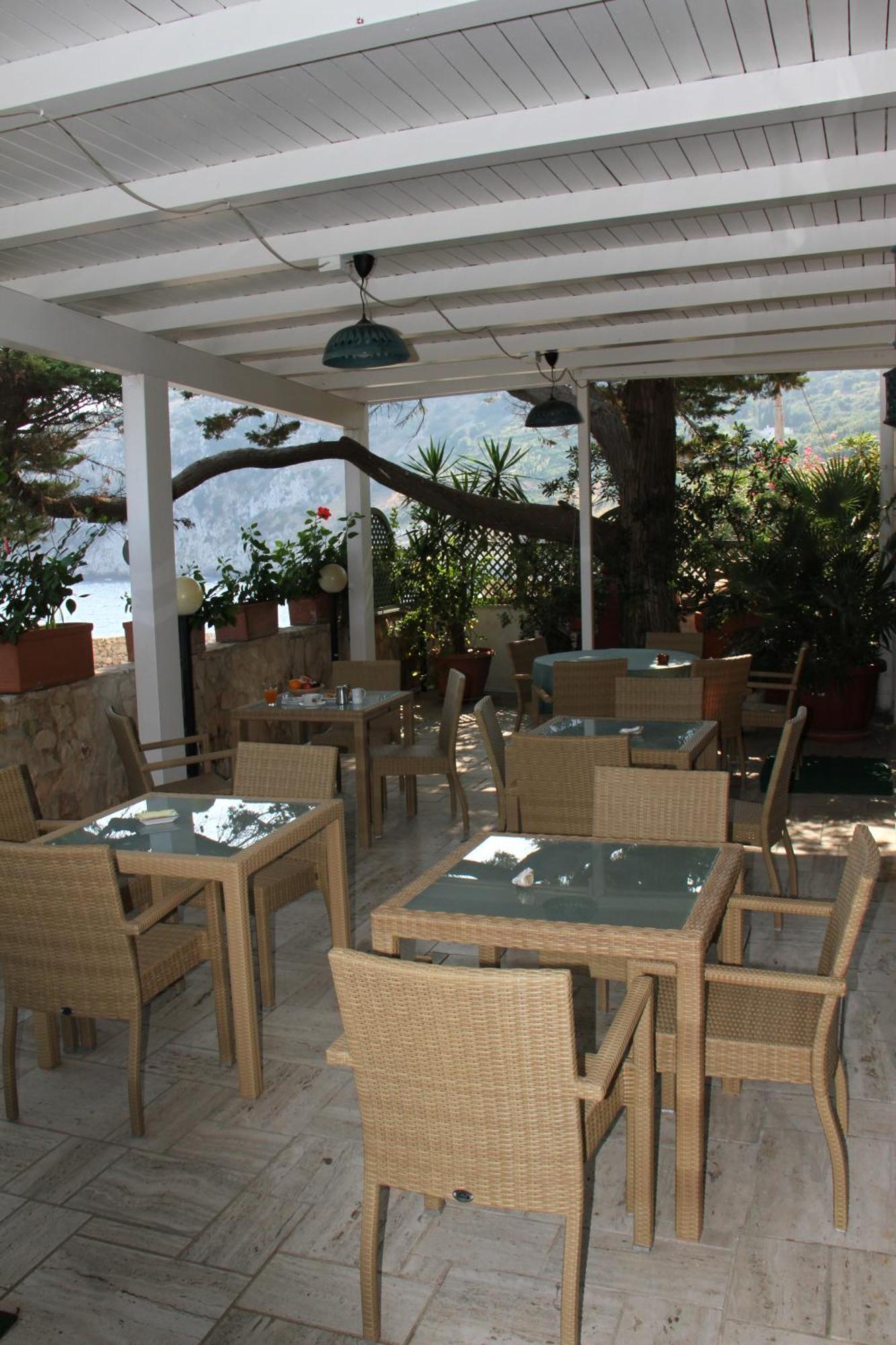 Hotel Il Vascello Марина Сера Екстериор снимка
